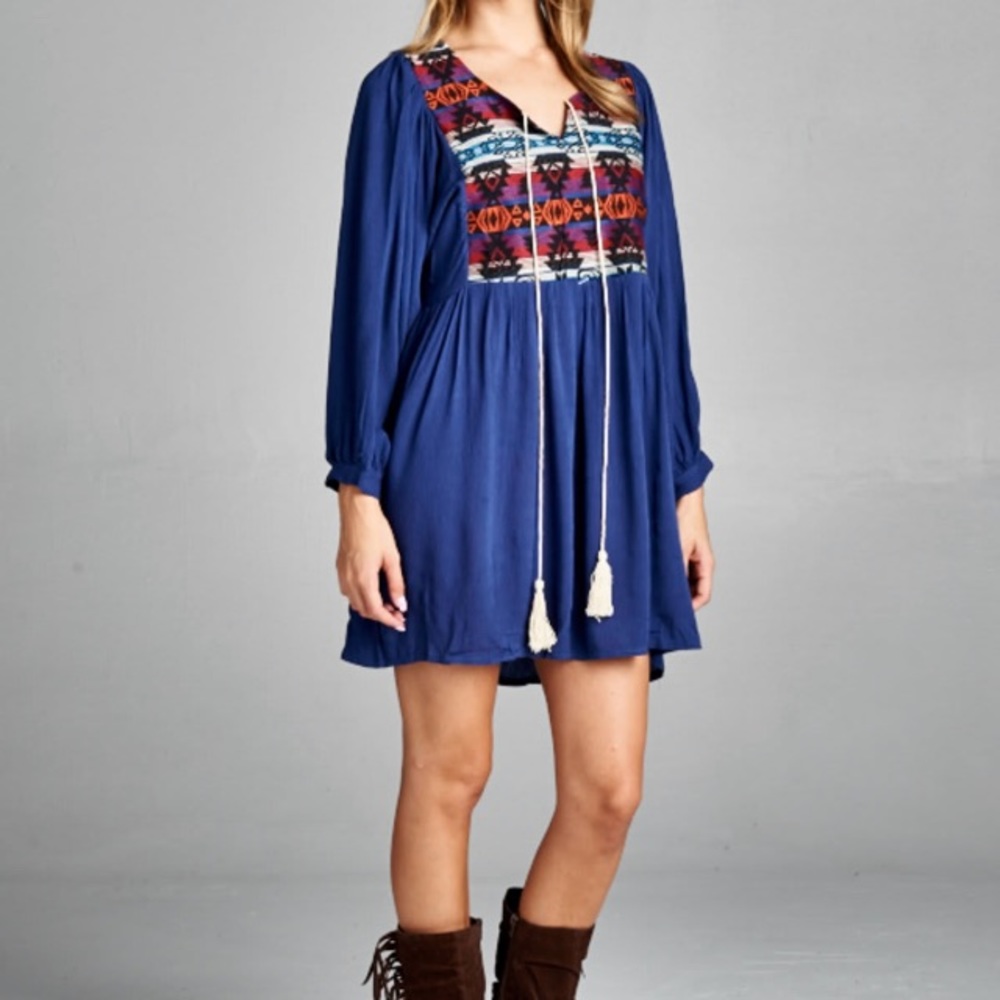 Geo Embroidered Notch Neck Tunic - Picture 2 of 3